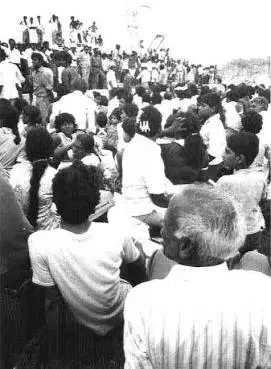 Réfugiés tamouls dans un camp à Colombo ou Negombo après juillet 1983.